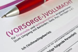 Stift auf Papier mit Aufschrift Vorsorgevollmacht